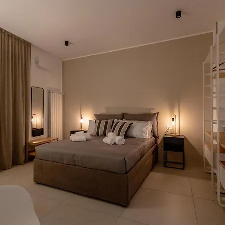 Vicolo Aperta Hotel *